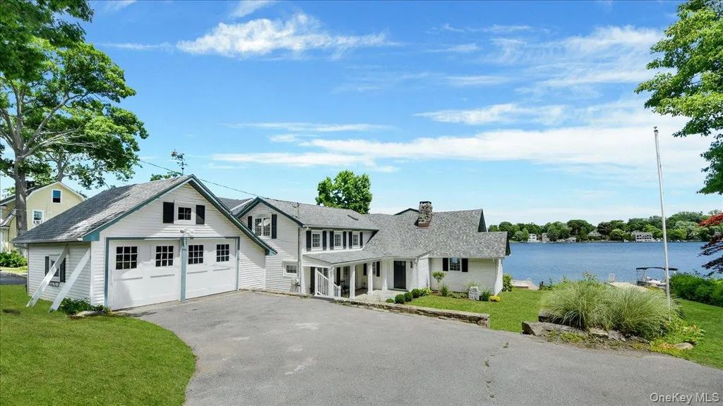 46 Sycamore Road, Mahopac