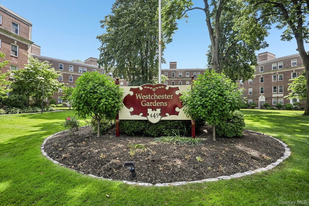 445 Gramatan Ave # Cd3, Fleetwood