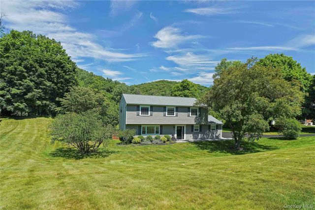 11 Kenneth Drive, Putnam Valley