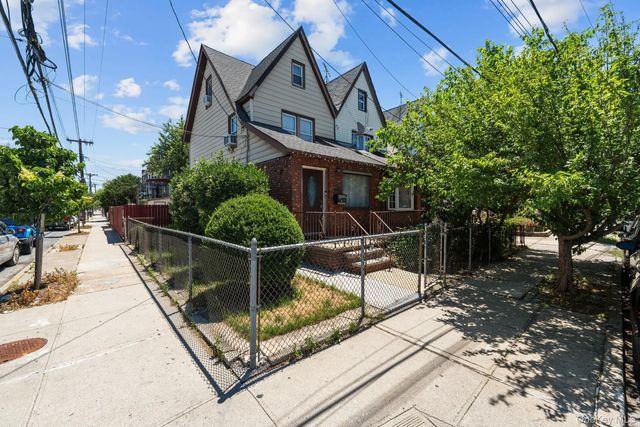 1511 E 51st Street, Brooklyn