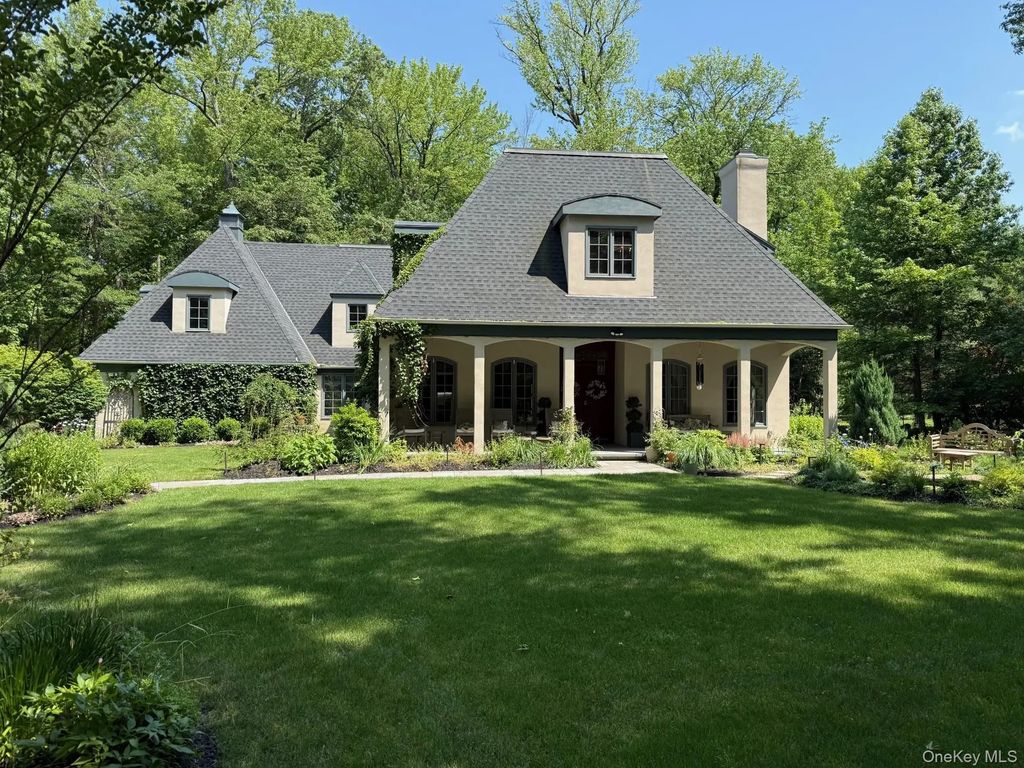129 Washington Spring Road, Palisades