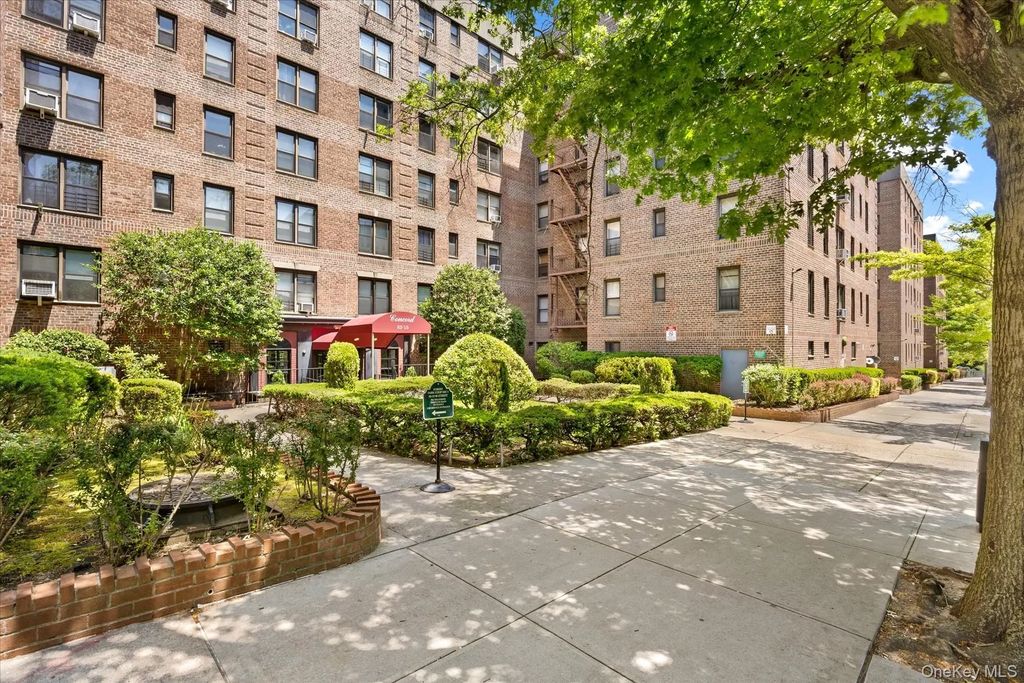 83-15 98th Street # 5t, Woodhaven