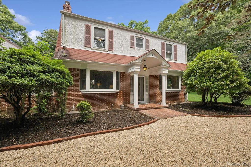 7 Upper Devon Road, Port Jefferson