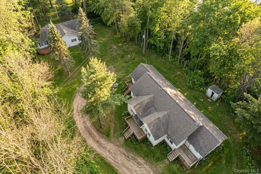 380 Fraser Road, Kiamesha Lake