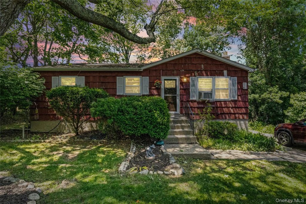 97 Maple Road, Rocky Point