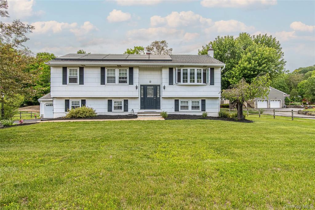 4 Russett Lane, Wappingers Falls