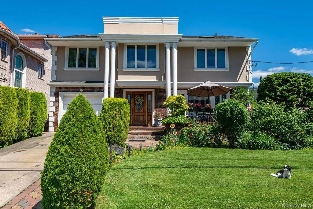 21643 28th Road, Bayside
