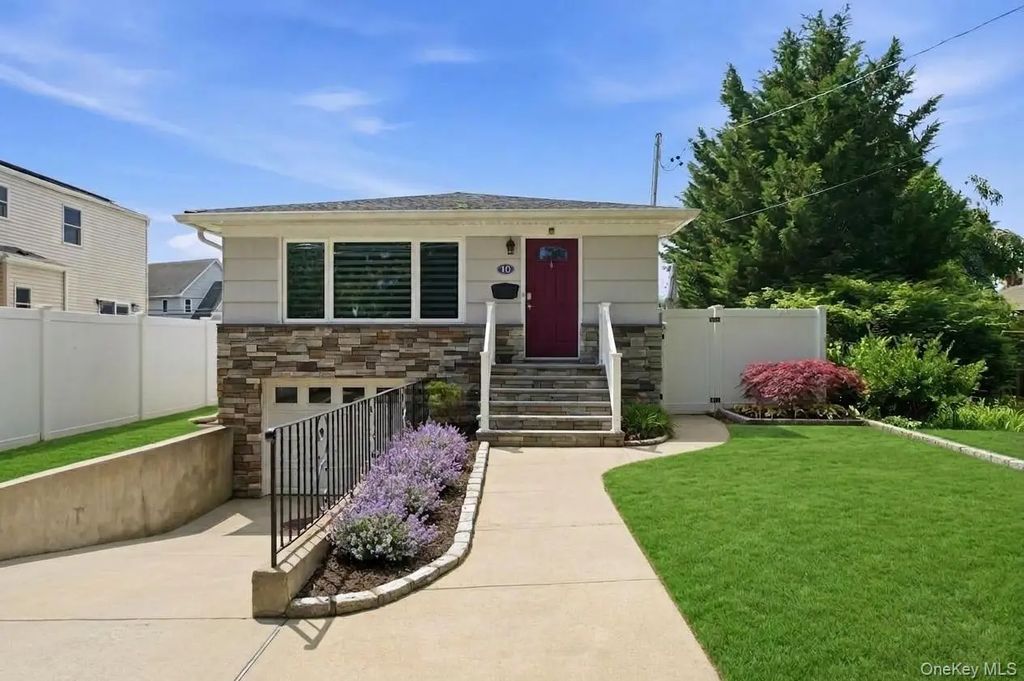 10 S Merrick Road, Massapequa