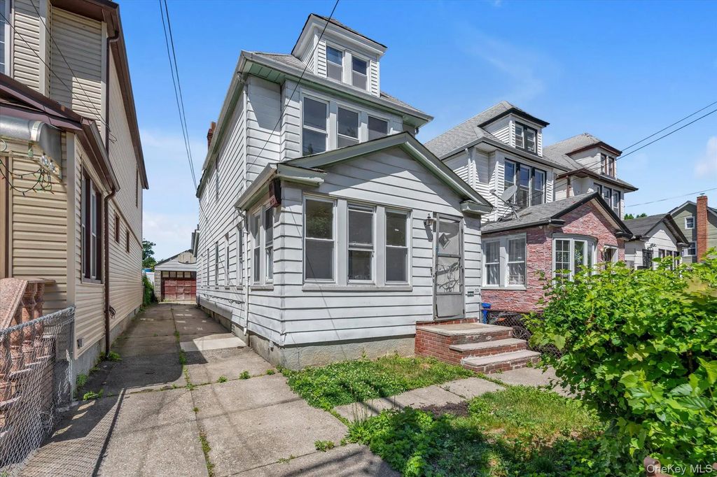 11232 196th Street, Saint Albans