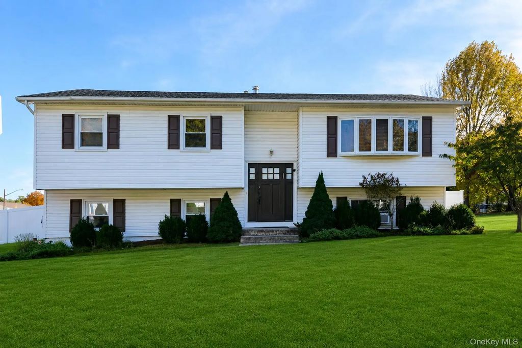 27 Gleason Drive, Thiells