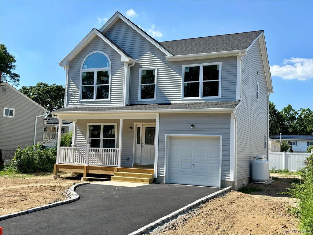 69 Offaly Street, Amityville