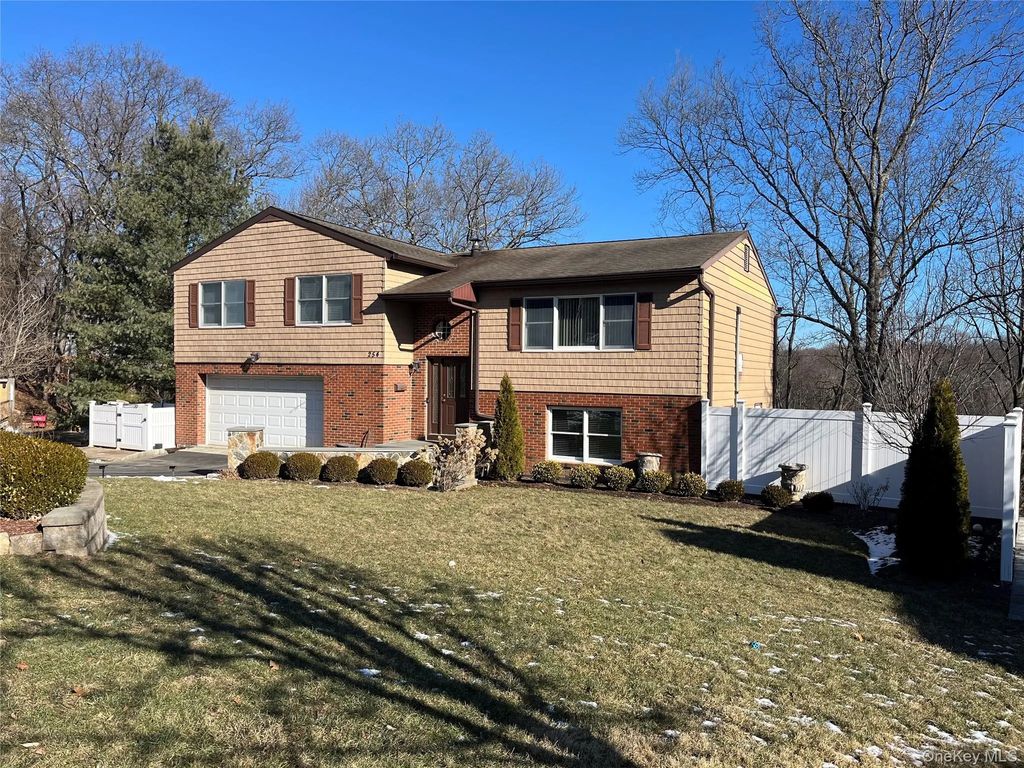 254 Park Avenue, West Harrison