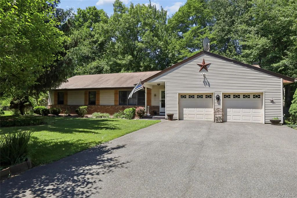 130 Broad Avenue, Palisades