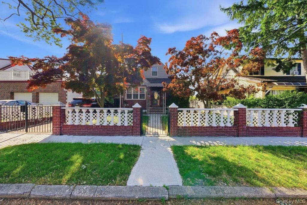 13170 221st Street, Laurelton