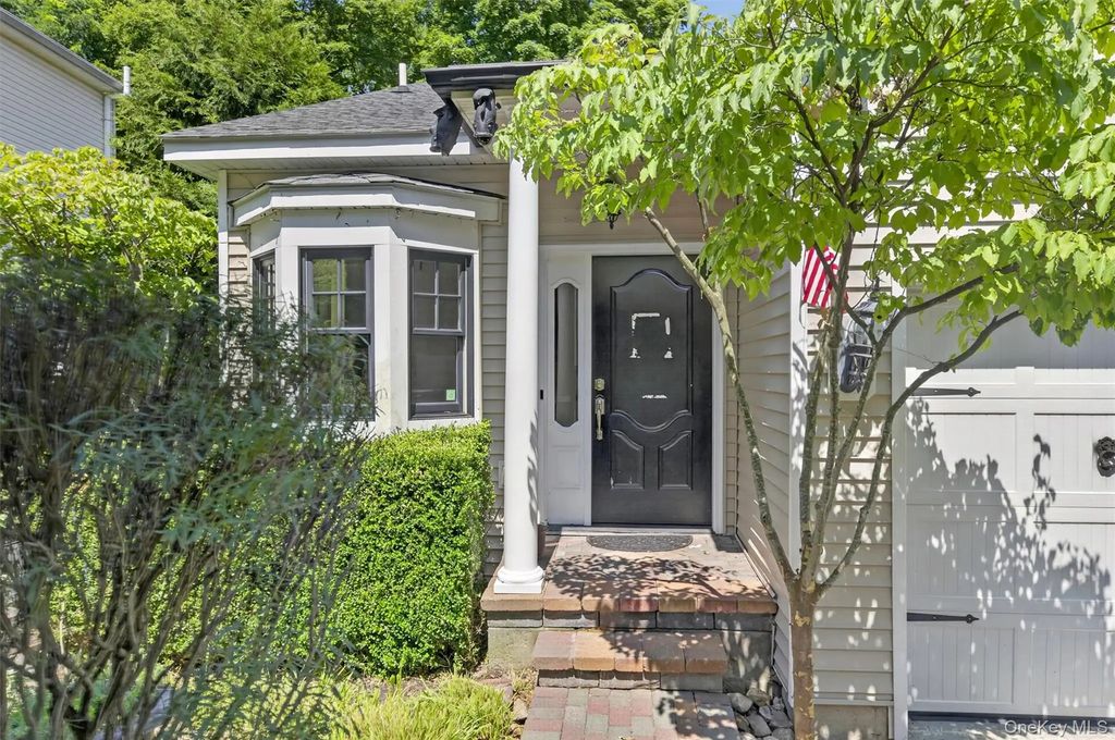 708 Kossuth Place, Peekskill