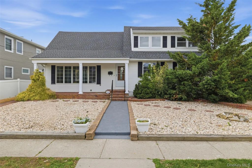 4146 New York Avenue, Island Park