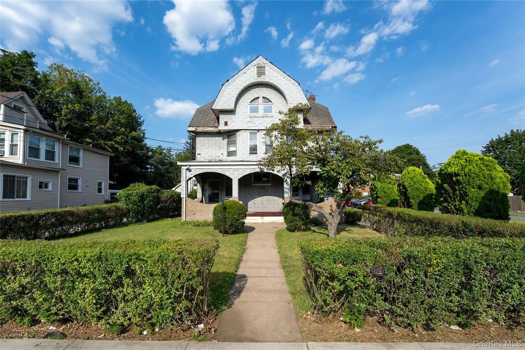 172 Orange Avenue, Suffern