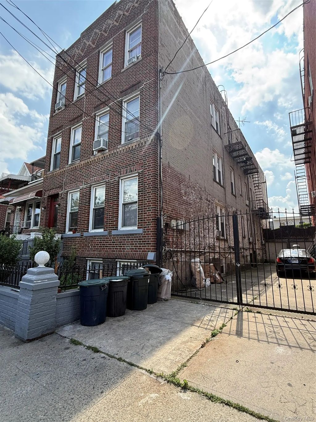 320 E 52nd Street, Brooklyn