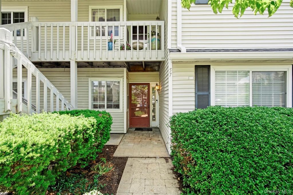 57 Magnolia Lane, Warwick