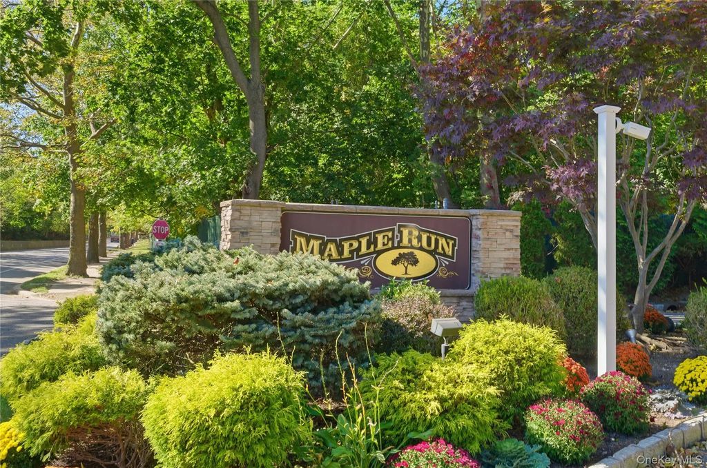 37 Maple Court, Jericho