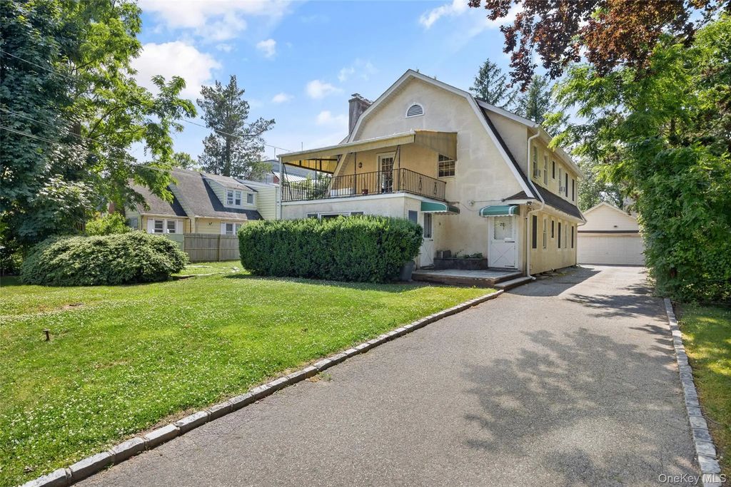 20 Spruce Street, Great Neck
