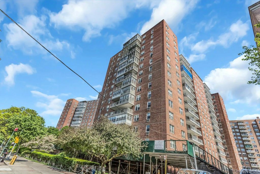 138-10 Franklin Avenue # 9j, Flushing