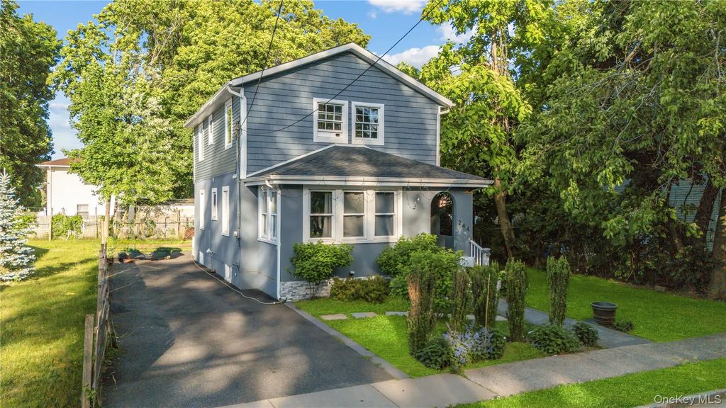 244 Sheridan Street, Westbury