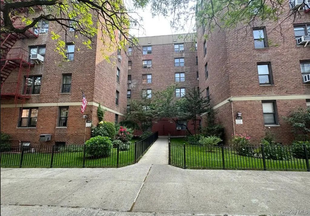 65-39 108th Street # E6, Forest Hills