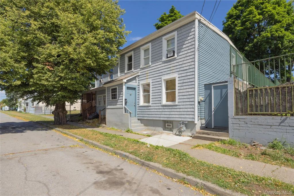 142 W Parmenter Street, Newburgh