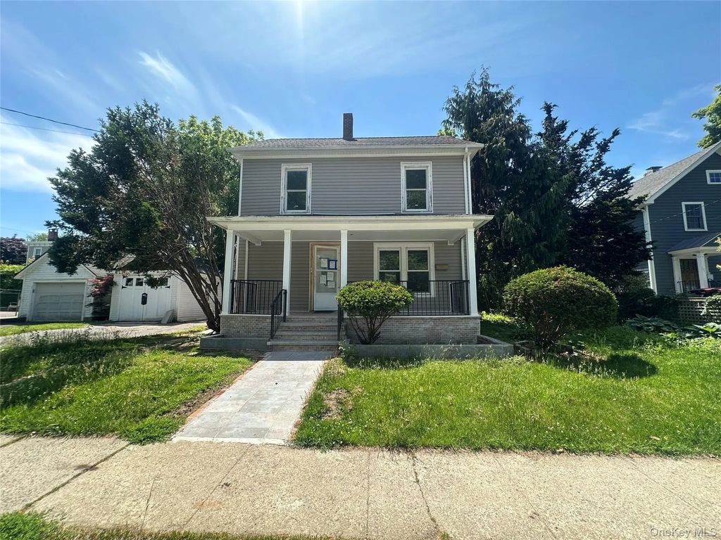 423 Hinman Place, Mamaroneck