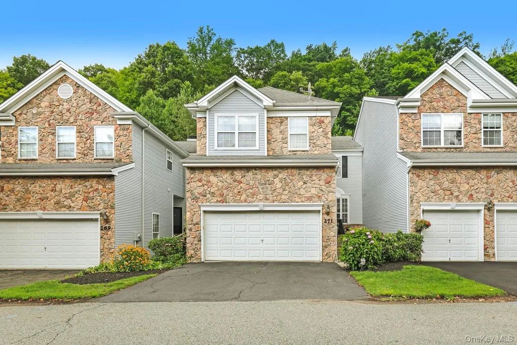 271 Woodlands Drive, Tuxedo Park