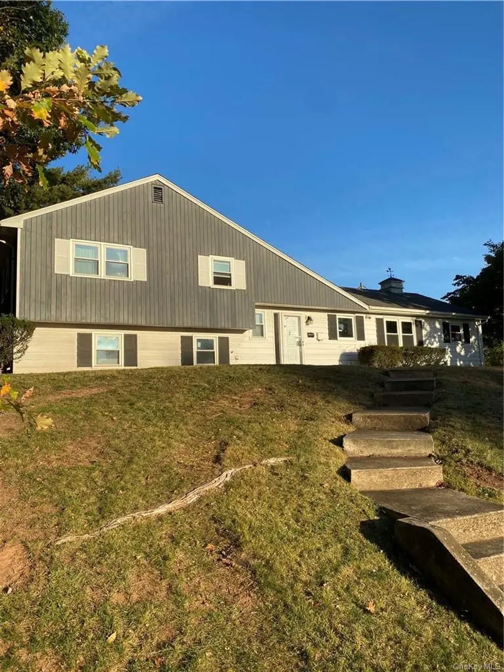 2 Larch Court, West Nyack