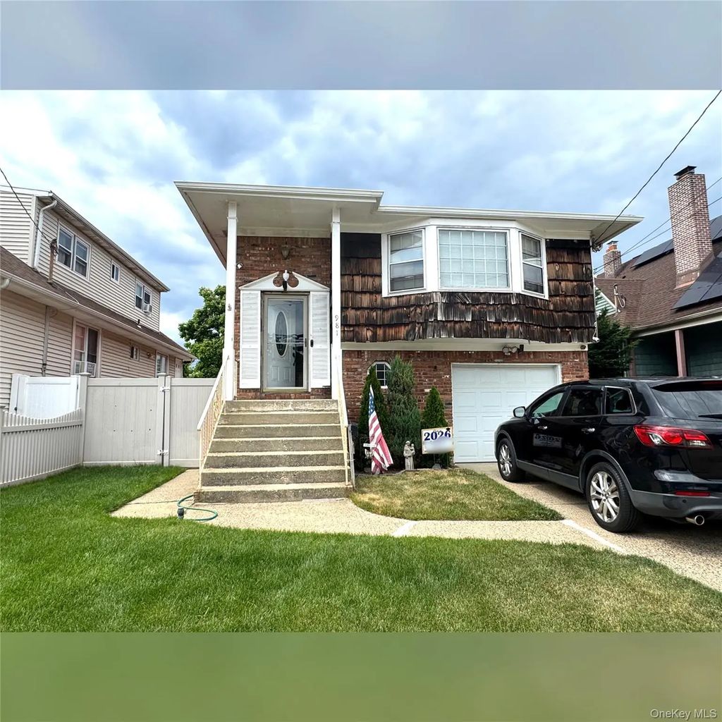 981 Mckinley Street, Baldwin