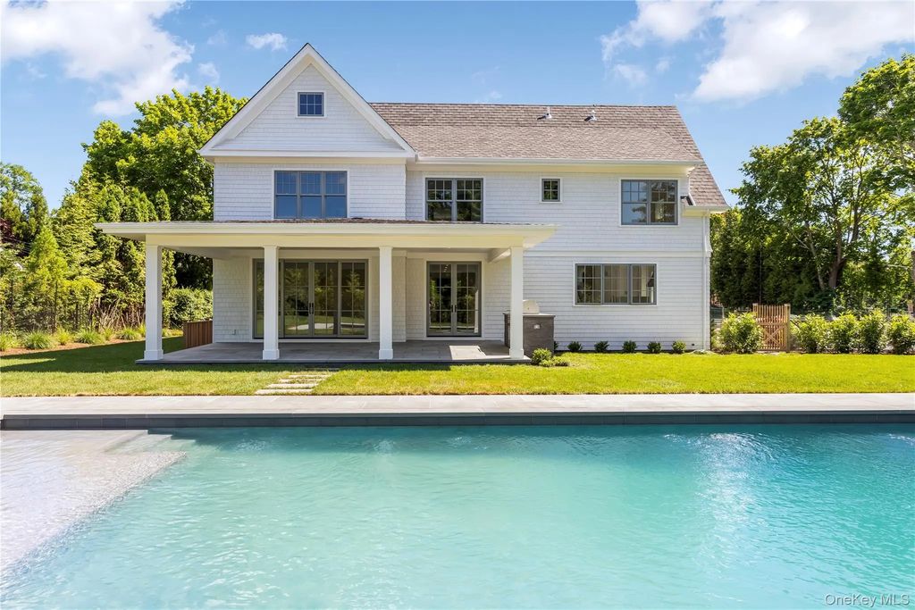 152 South Road, Westhampton