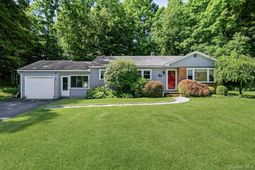 15 Peters Road, Hopewell Junction