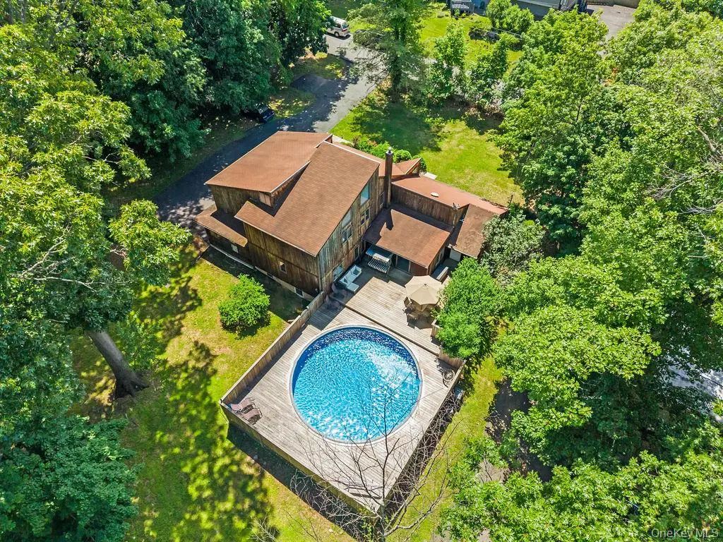 11 Buena Vista Road, Suffern