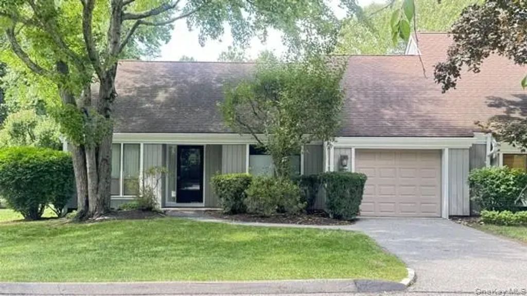 957a Heritage Hills Drive # A, Somers