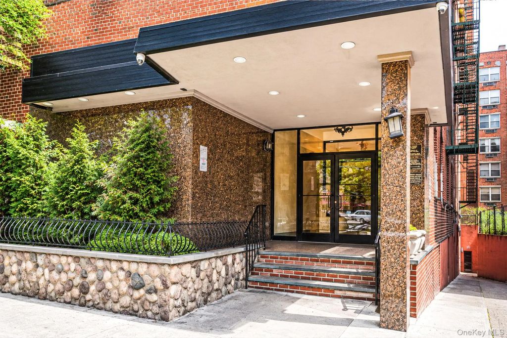134-54 Maple Avenue # 4h, Flushing