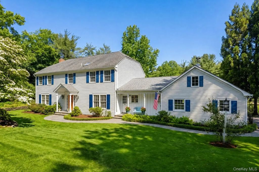 54 Snake Hill Road, Cold Spring Harbor