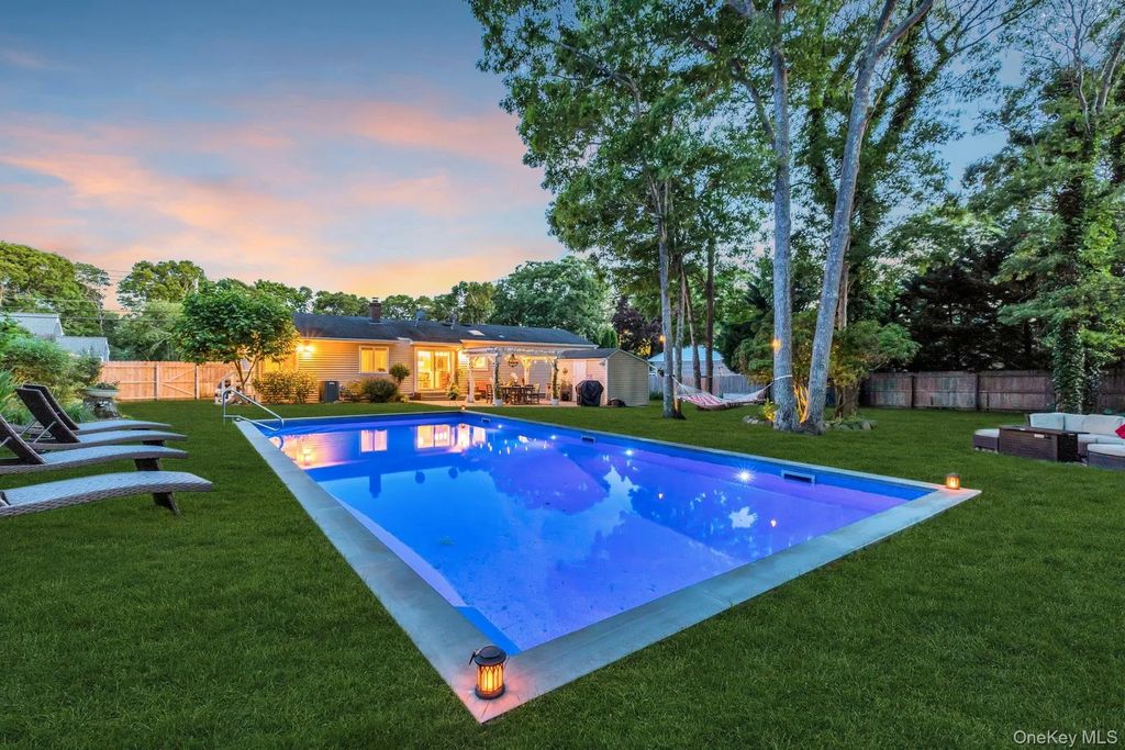 116 W Tiana Road, Hampton Bays