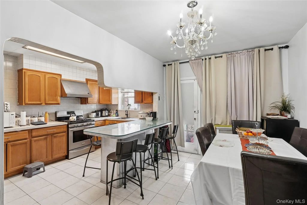 3223 76th Street, East Elmhurst