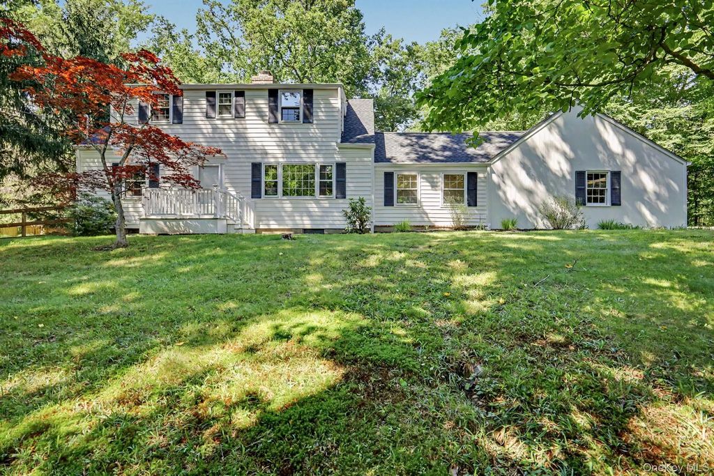 15 Westchester Avenue, Pound Ridge