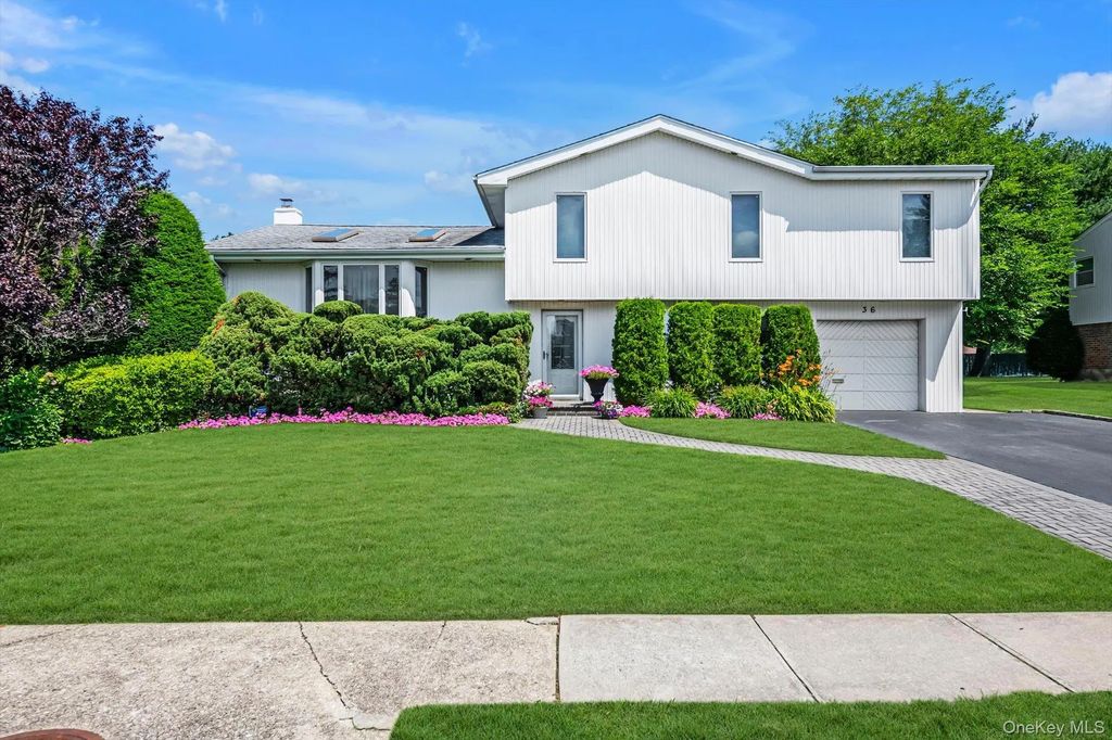 36 Sullivan Drive, Jericho