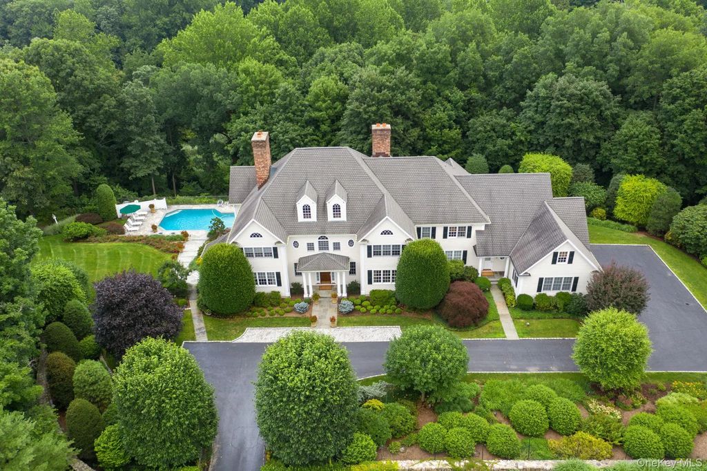 11 S Eastern Farm Road, Pound Ridge