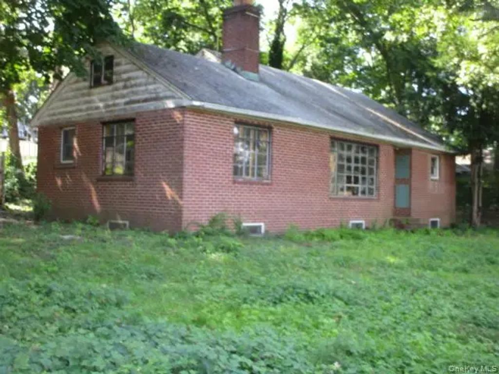750 Harbor View Road, Mill Neck