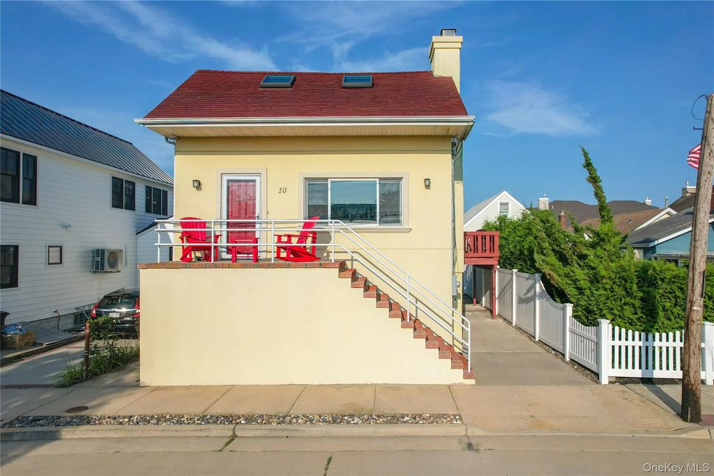 10 Freeport Avenue, Point Lookout