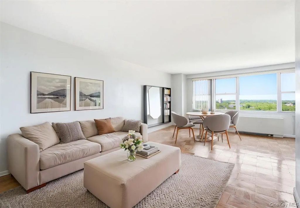 70-25 Yellowstone Boulevard # 15p, Forest Hills