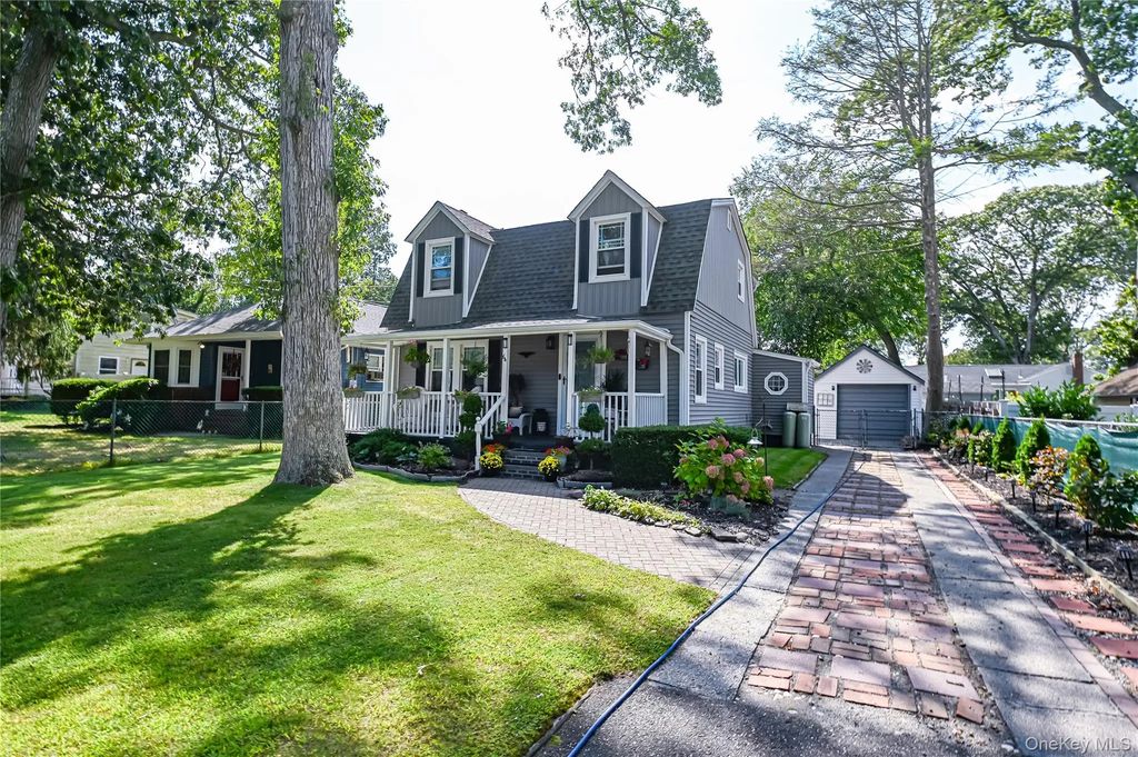 64 Audubon Street, Nesconset