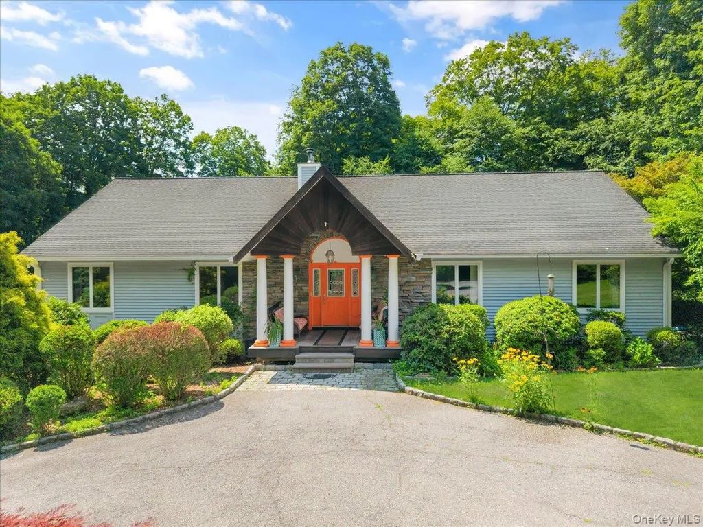 56 School Street, Cortlandt Manor