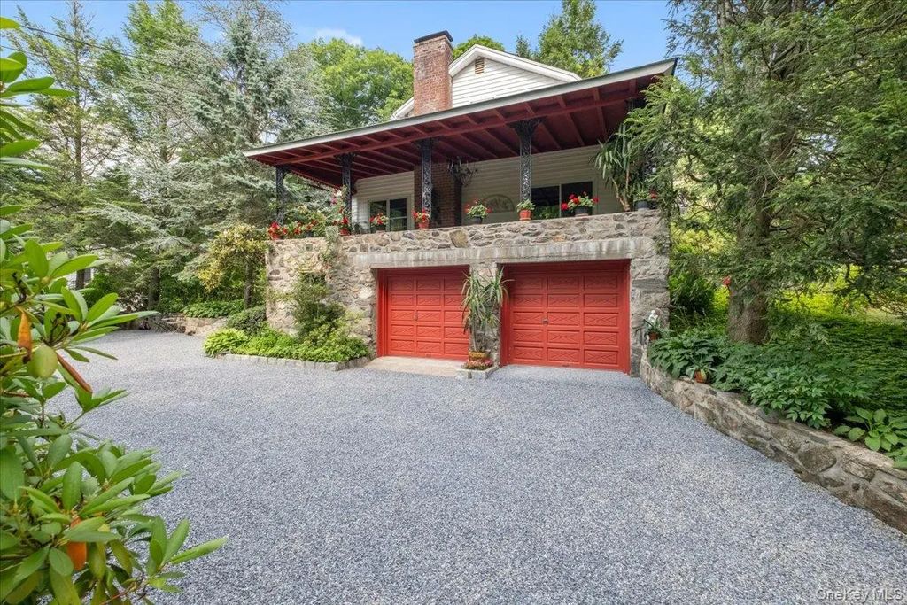 71 Pudding Street, Putnam Valley